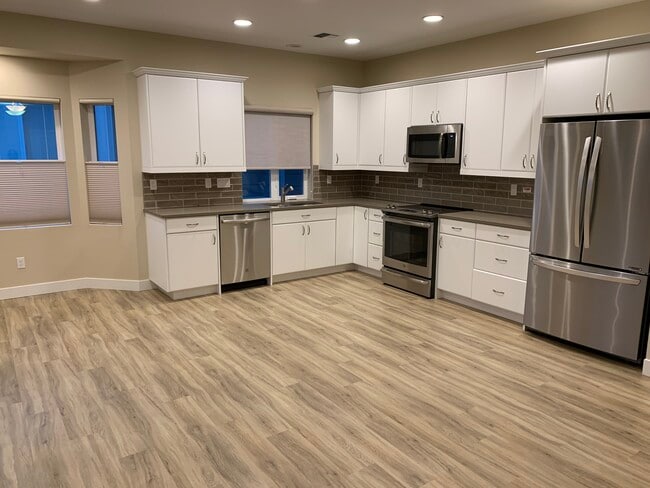 Building Photo - 522 Evergreen Farm Wy