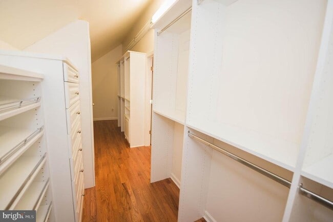 Building Photo - 5482 Royal Mile Blvd