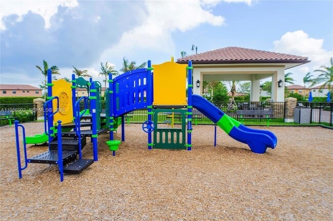 Building Photo - 144 NE 37th Terrace