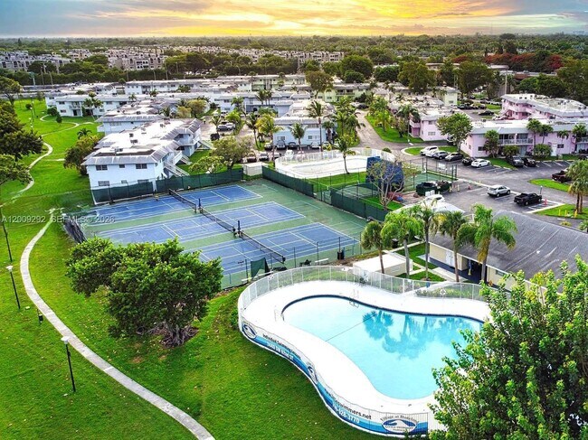 Building Photo - 7324 SW 82nd St