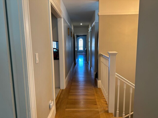 Building Photo - Charming Remodeled Home in Prime Excelsior...