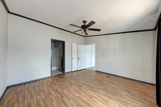 Building Photo - 120 Silver Peak Dr