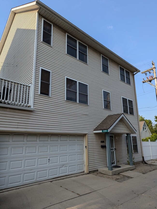 Building Photo - 2686 N Humboldt Blvd