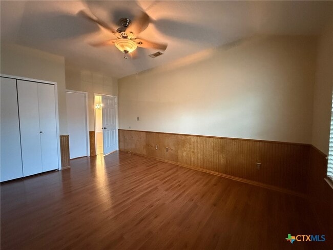 Building Photo - 758 Briarbend Dr