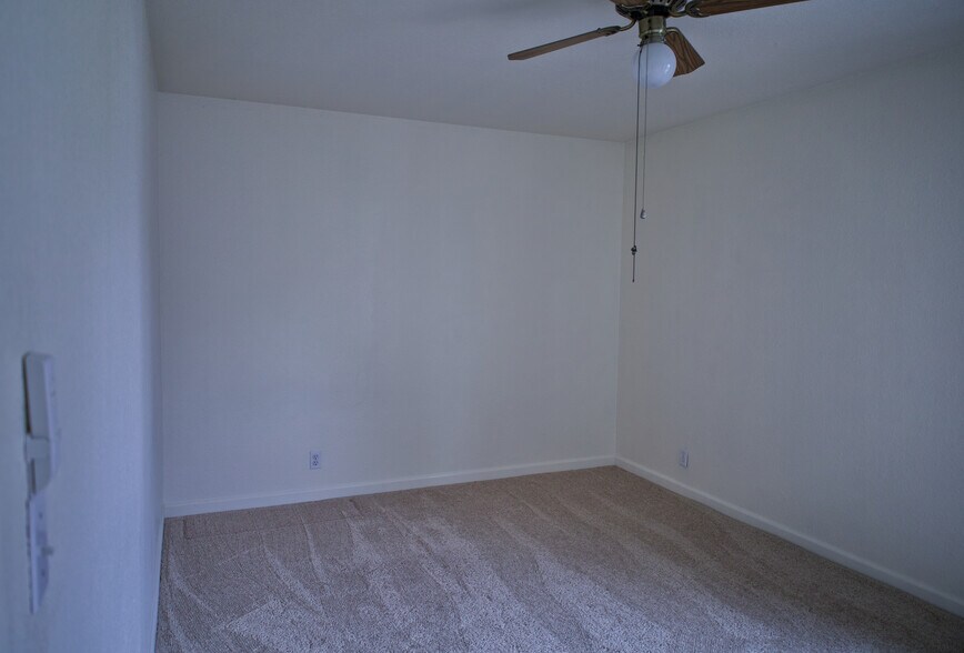 Building Photo - 8272 Center Pky