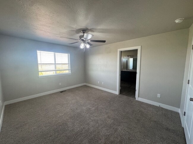 Building Photo - 263 E 3100 N