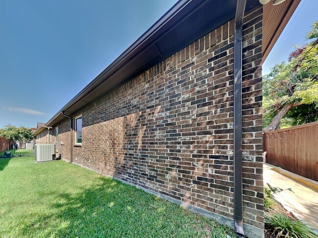 Building Photo - COMING SOON! STUNNING HOME IN NRH!