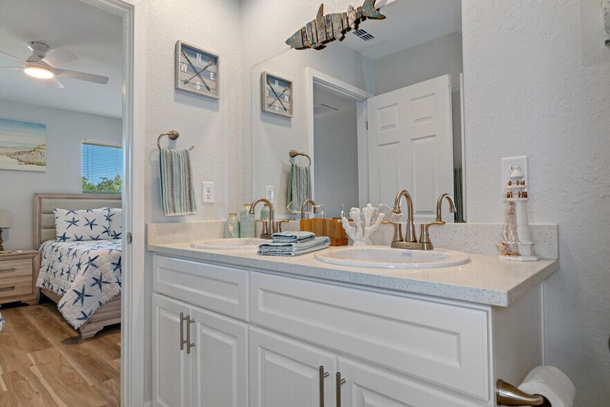 Building Photo - 10244 W Waterlander Lp