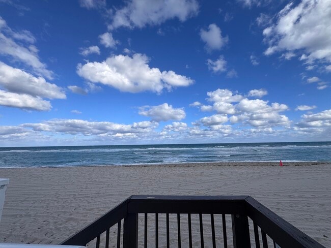 Building Photo - 3000 S Ocean Dr