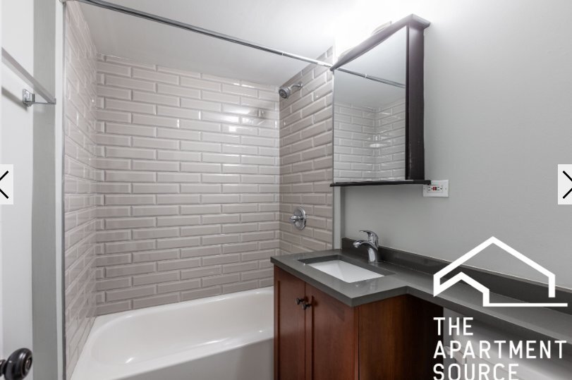 Building Photo - 445 W Wellington Ave