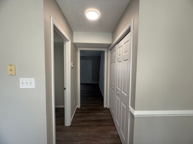 Building Photo - Village at Greenview townhouse in Campbell...