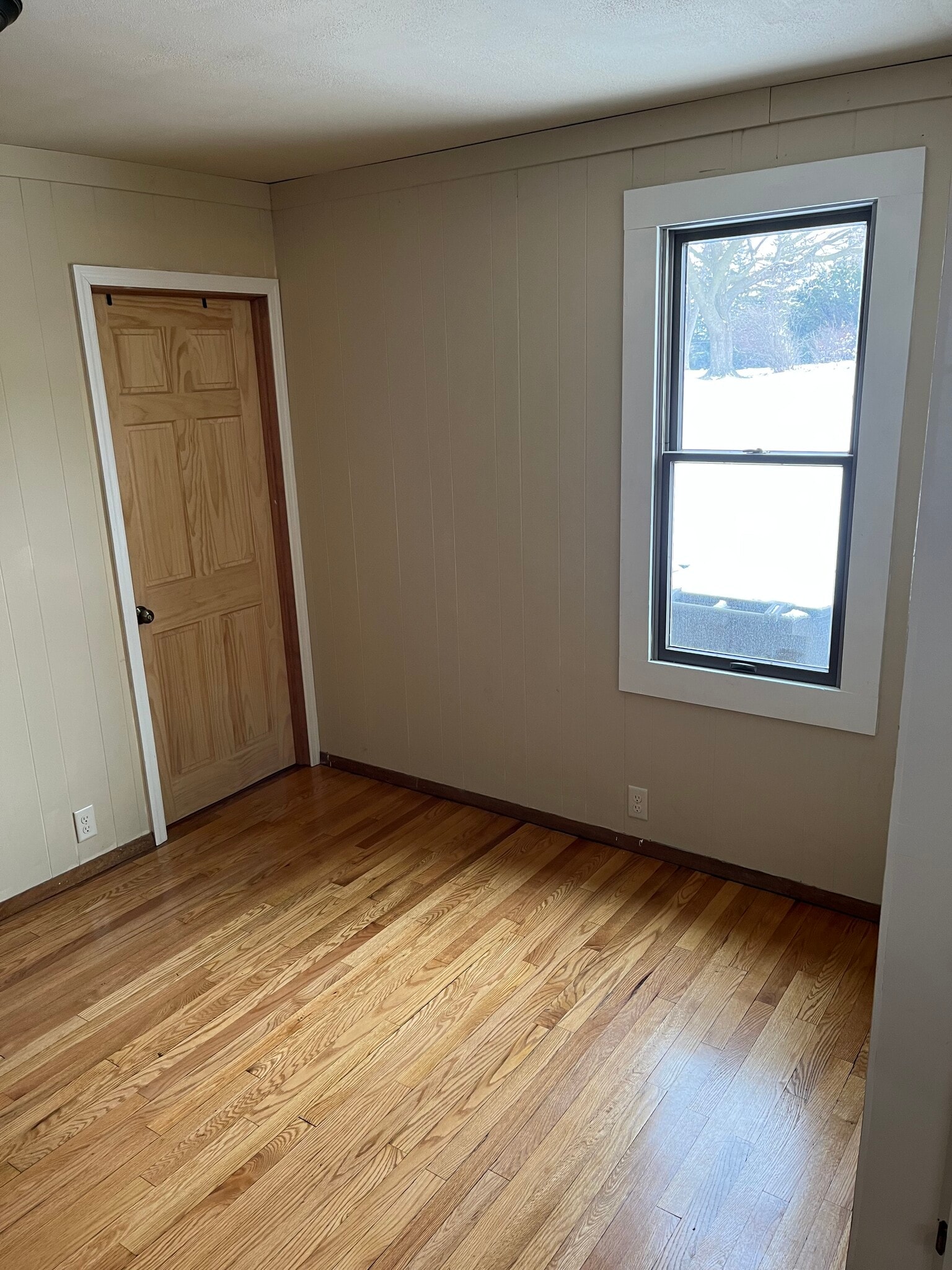 Dining Room - 203 S Whiton St