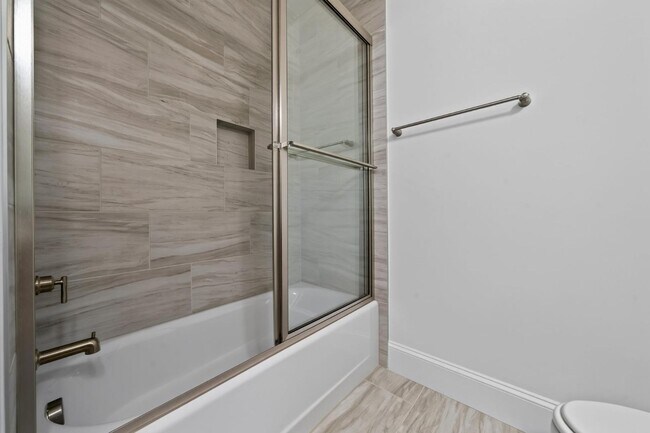 Building Photo - 3807 Burt Dr