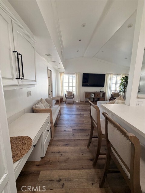 Building Photo - 3221 E Curry St