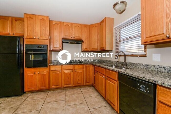 Building Photo - 3 Bedroom Pet-Friendly Home in Florissant, MO with Main Street Renewal