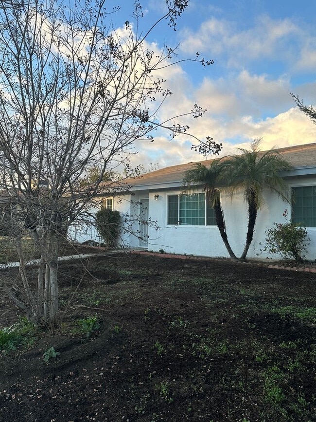 Building Photo - Luxurious 3-Bedroom Home with Detached Garage and New Updates in San Bernardino