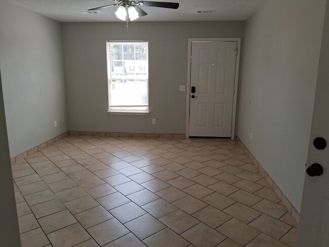 Building Photo - 3306 SW Landau Ct