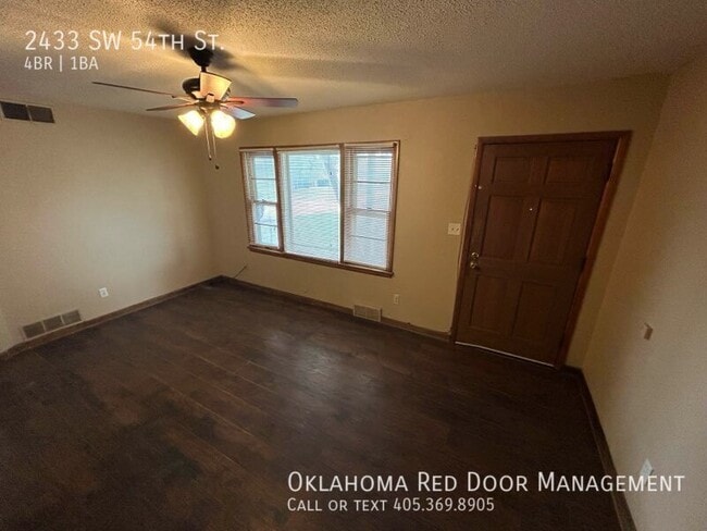 Building Photo - 2433 SW 54th St