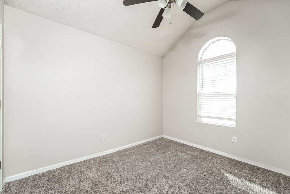 Building Photo - 2404 Rambling Way