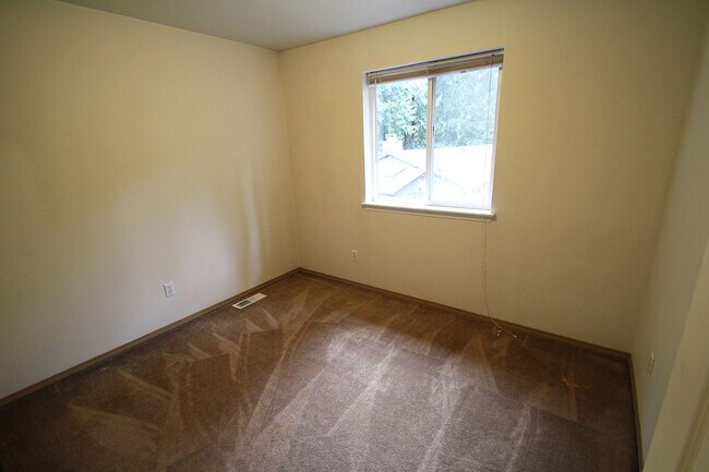 Building Photo - Cai Duplex - Lynnwood