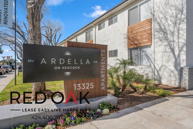 Building Photo - 13325 Heacock St