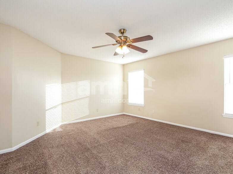 Building Photo - 96036 Starlight Ln