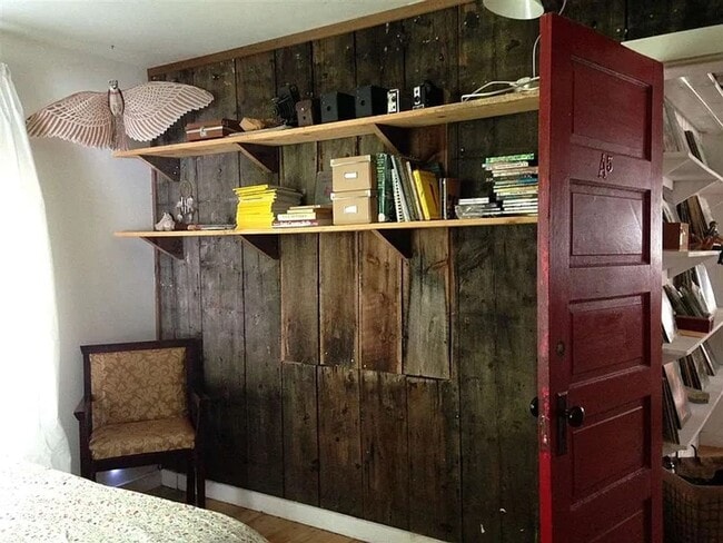 Building Photo - Cozy 3-Bedroom Home with Private Yard in Livingston Manor for November 1st!