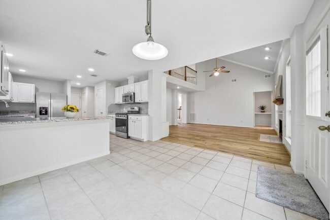 Building Photo - 6414 Oakburl Ct