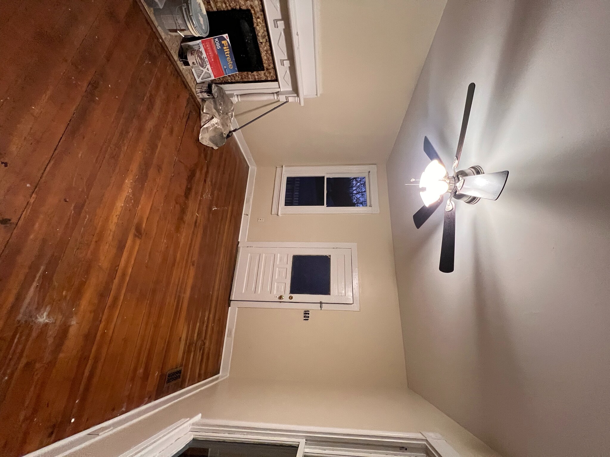 Building Photo - 1152 W High St