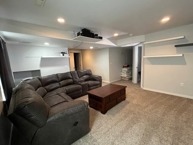 Building Photo - 7552 Lexi Loop