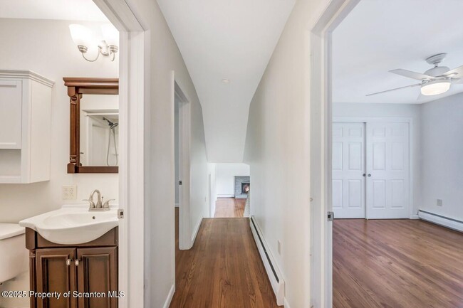 Building Photo - 107 Carteret Dr