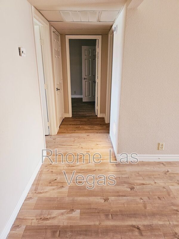 Building Photo - 5220 Indian River Drive