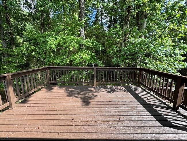 Building Photo - 440 Hembree Forest Cir