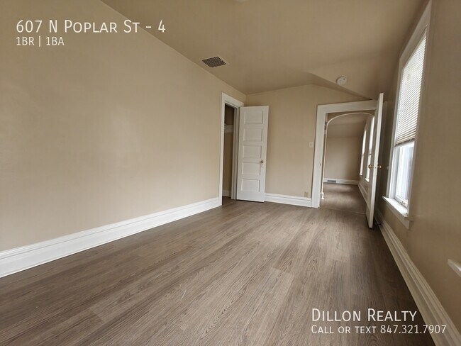 Building Photo - 607 N Poplar St