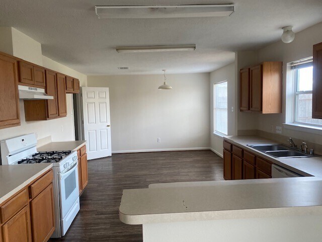 Building Photo - 15330 Forest Creek Farms Dr