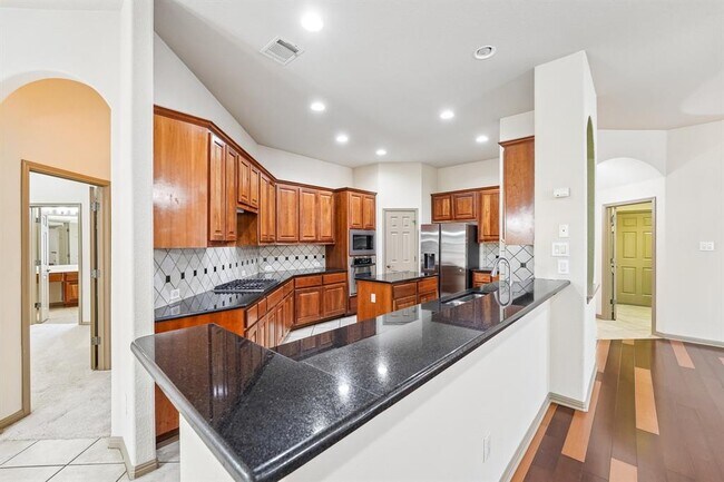 Building Photo - 10028 Lisi Anne Dr