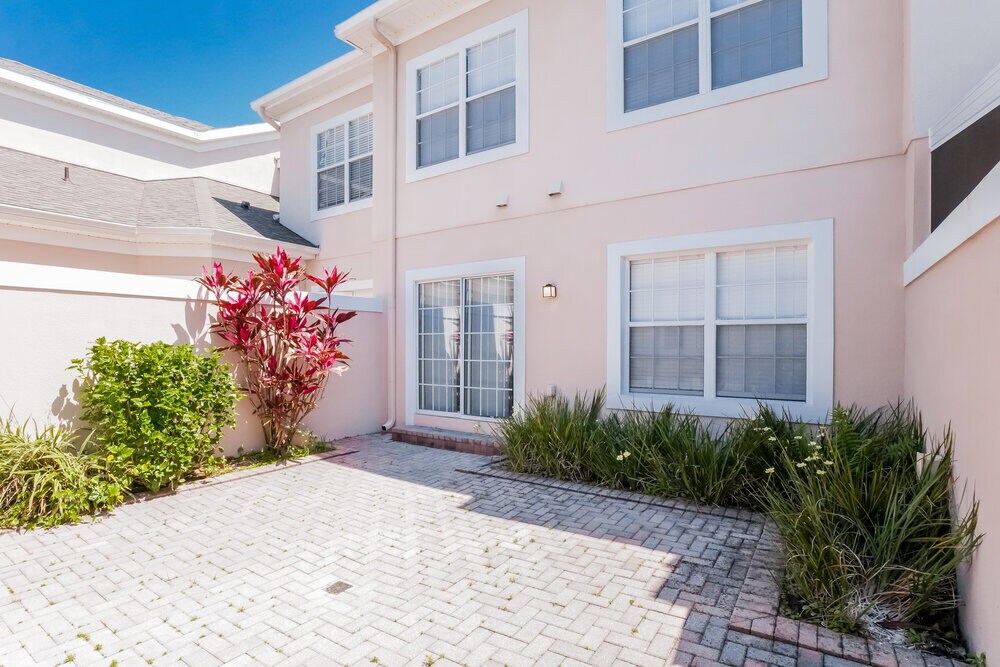 Building Photo - 8749 Silk Bay Pl
