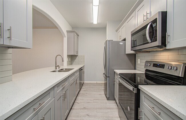 Building Photo - 3088 Holly Hall St