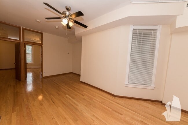 Building Photo - 1208 W Wrightwood Ave