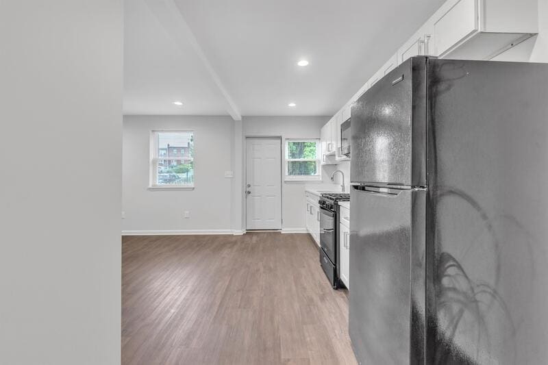 Building Photo - 1100 Mt Holly St