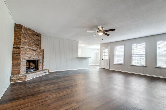Building Photo - 1003 W Nelda Rd