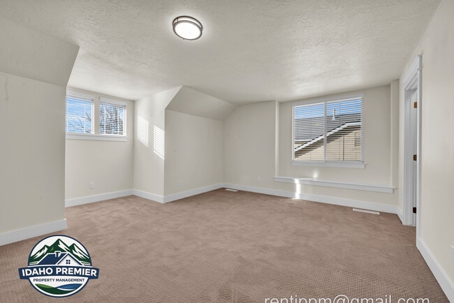 Building Photo - 11232 W Springgold Dr