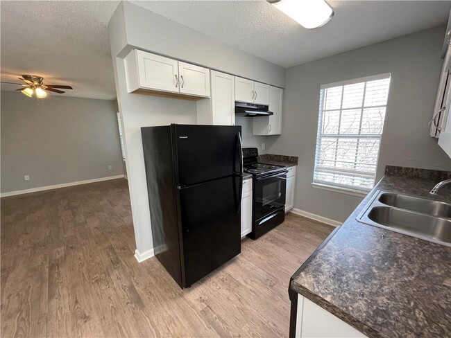 Building Photo - 7417 Vintage Hills Dr