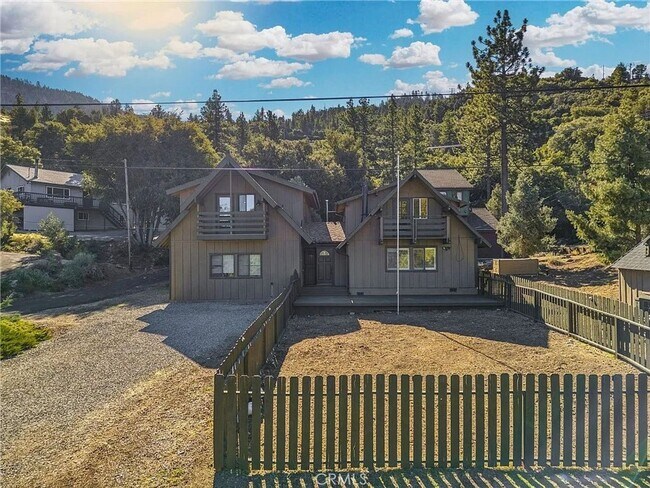 Building Photo - 1809 Pioneer Way