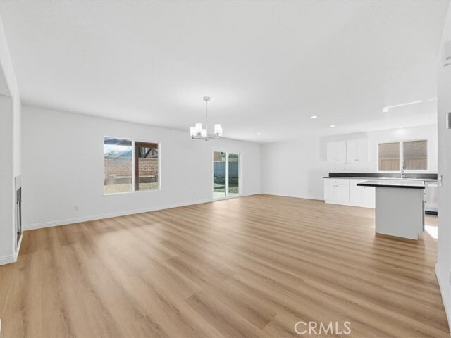 Building Photo - 2775 S Buena Vista Ave