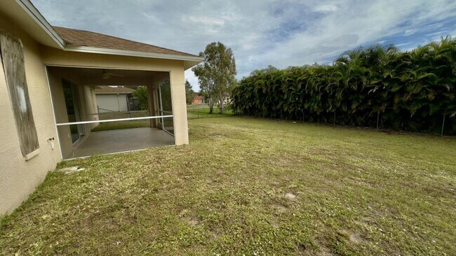 Building Photo - 713 Rue Labeau Cir