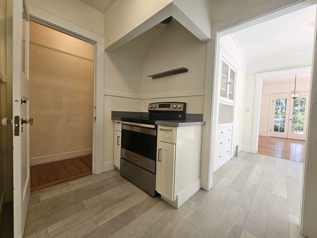 Building Photo - 4-Bedroom Single Family Home in Palo Alto-  lease take over