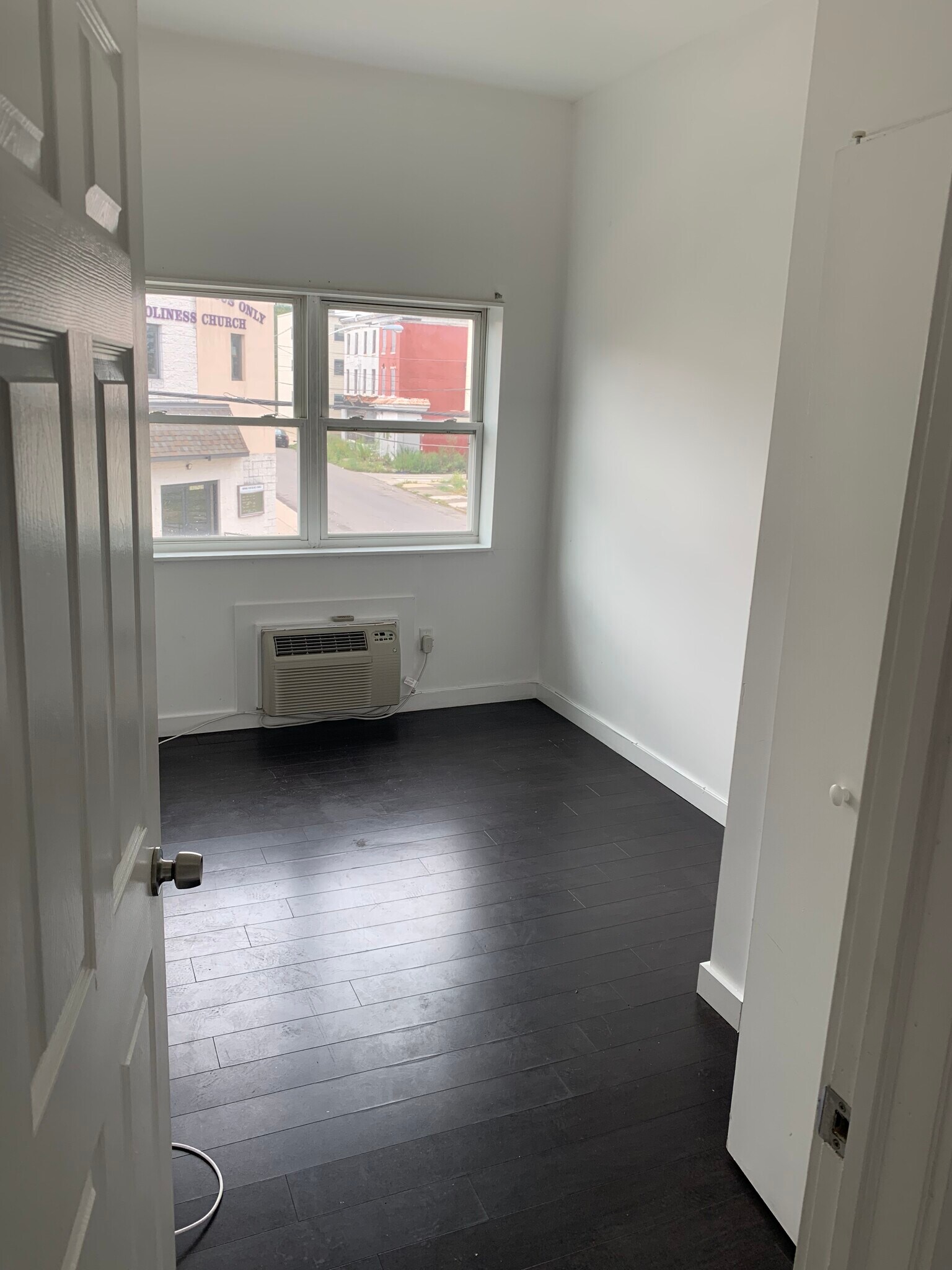 Building Photo - 1631 N 20th St