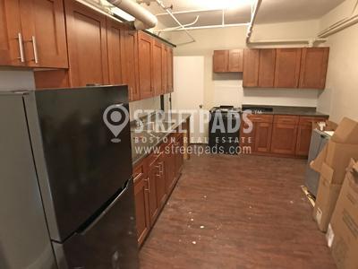 Building Photo - 1 bedroom in Boston MA 02215