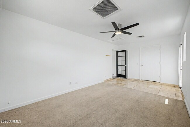 Building Photo - 6713 E Latham St